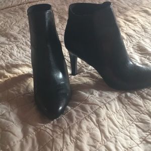 Black pointed toe heels